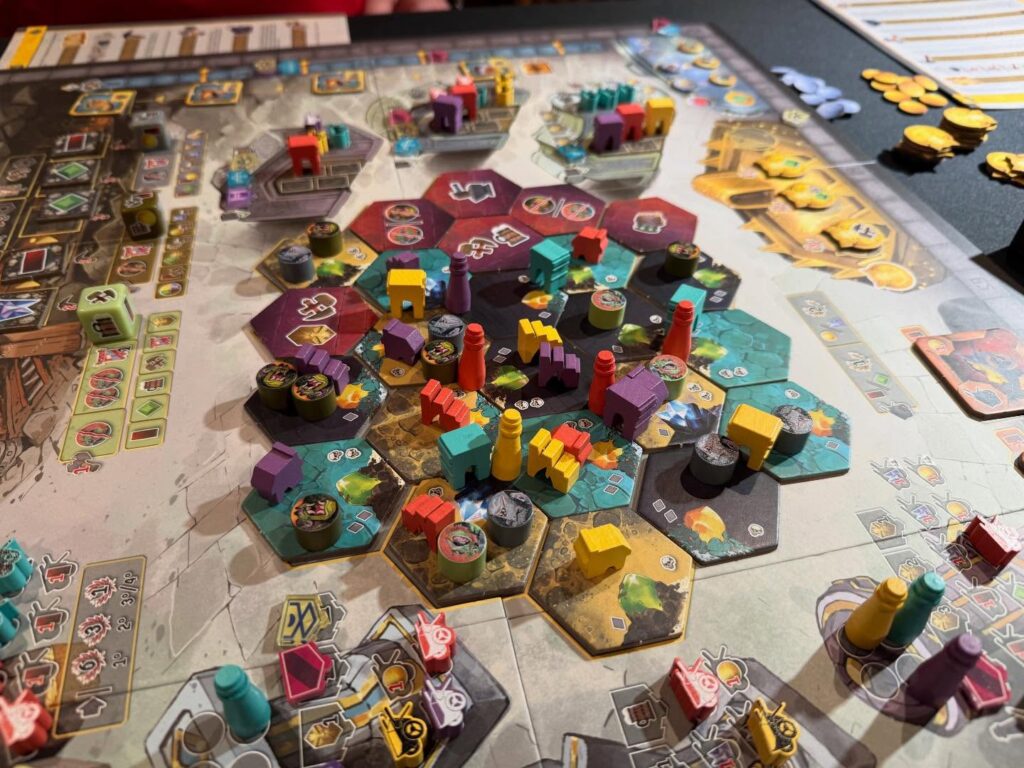 Efter en andra spelning av Covenant m&aring;ste jag erk&auml;nna att det &auml;r ett riktigt bra spel. P&aring; fyra mycket roligare &auml;n p&aring; tv&aring;!